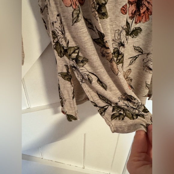 Grace & Lace long floral cardigan - Picture 12 of 15